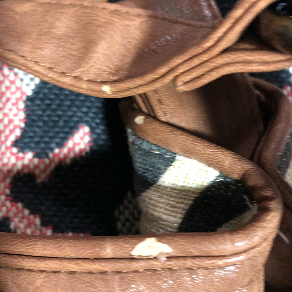 BLACK RIVET PURSE - Picture 4 of 8